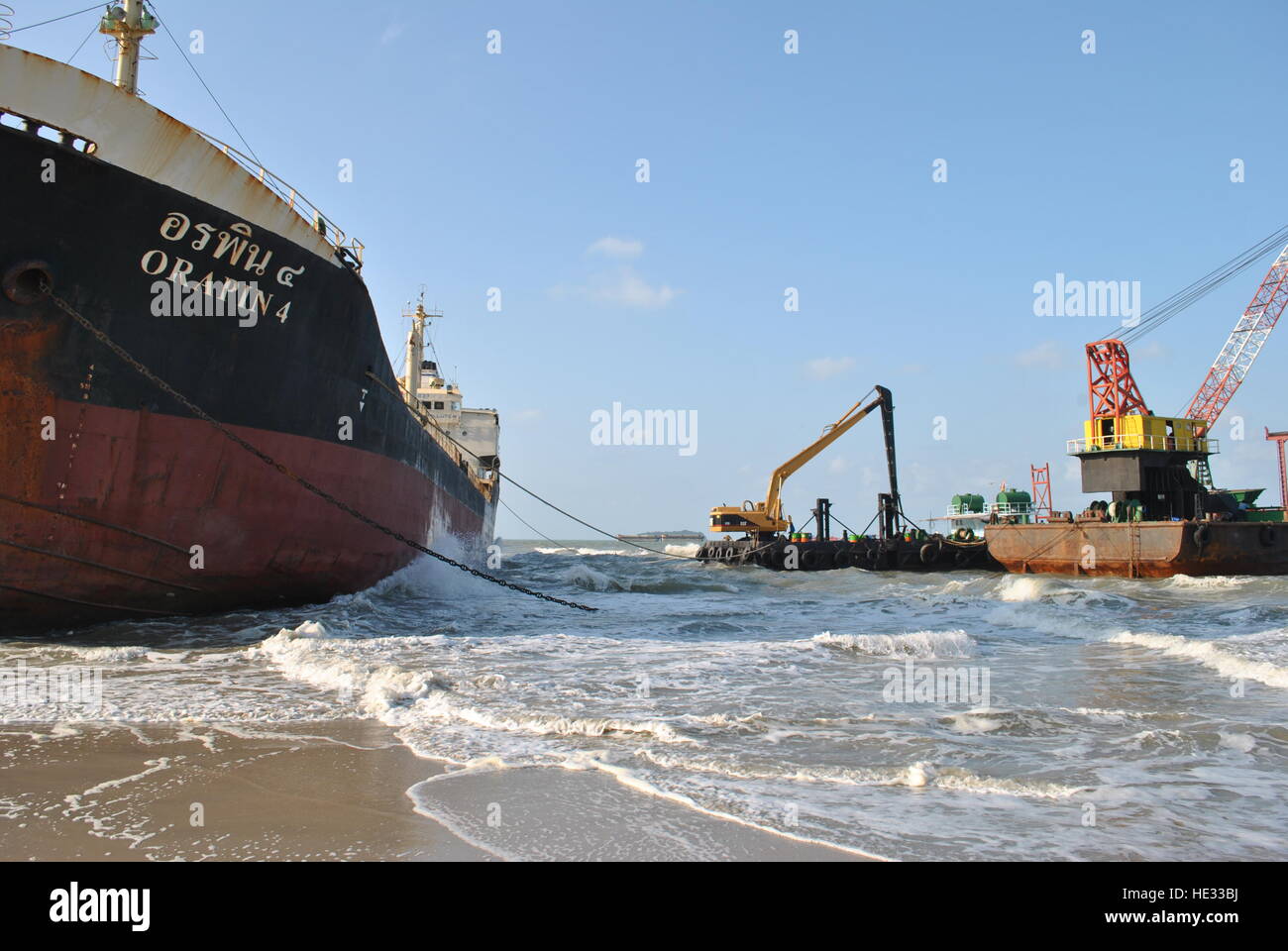 Ran aground oil tanker ship in Thailand Stock Photo Alamy