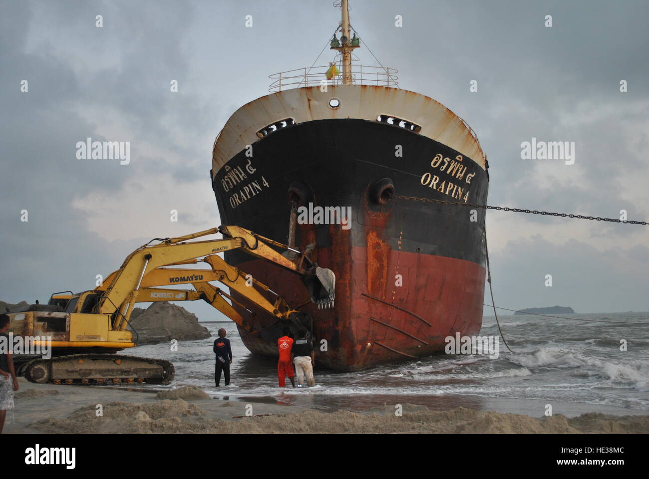 Ran aground oil tanker ship in Thailand Stock Photo Alamy