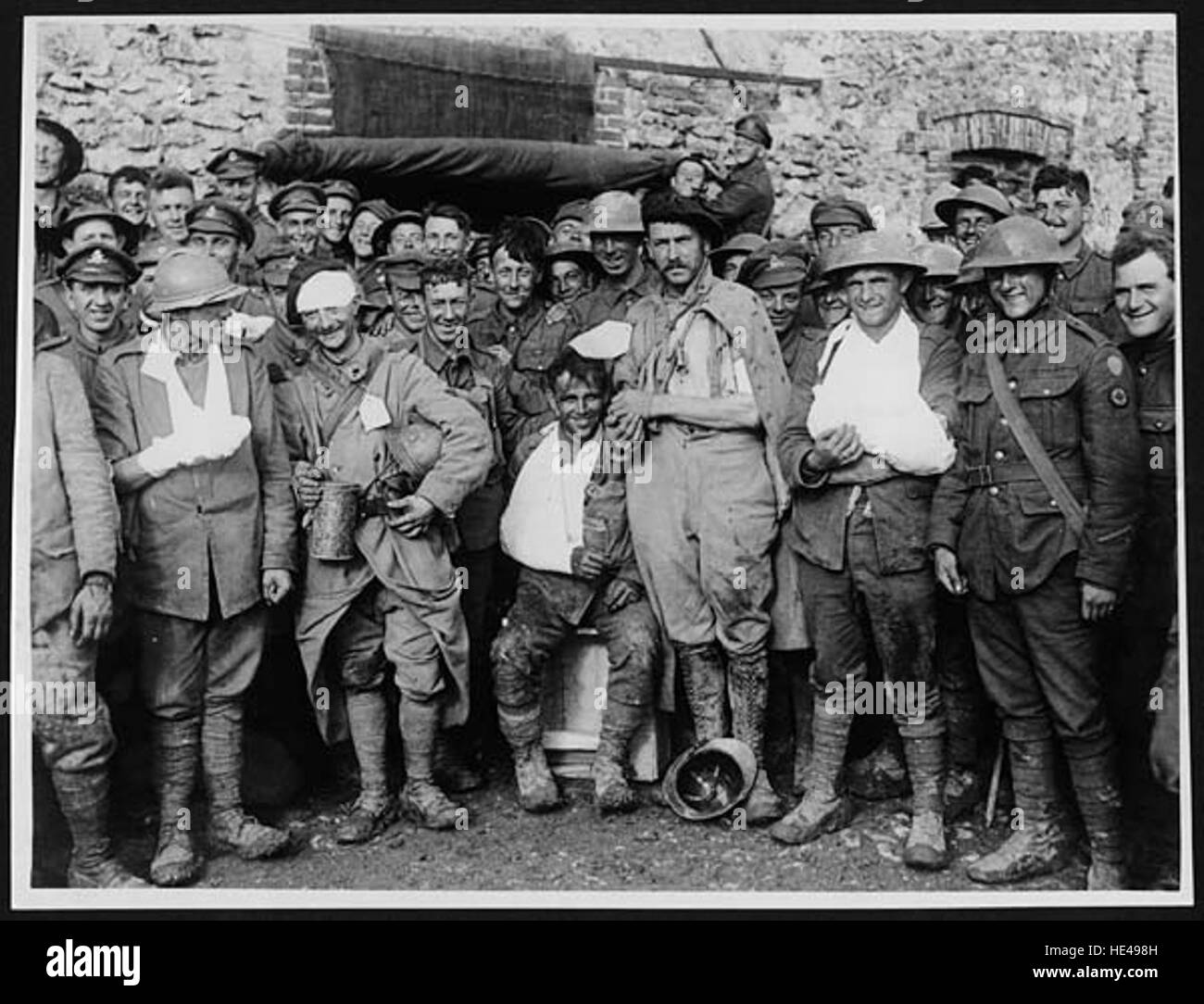 Group of italian soldiers hi-res stock photography and images - Alamy