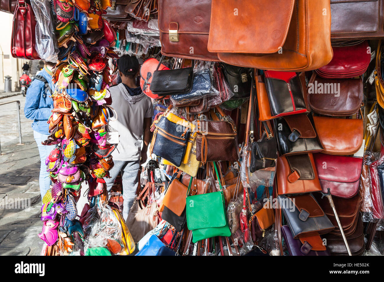 FLORENCE, ITALY - NOVEMBER 6, 2016: shopping in local leather bags on Stock Photo: 129187595 - Alamy