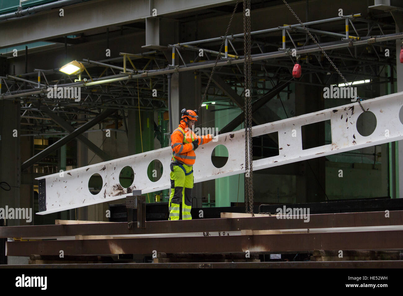 Steel erectors hires stock photography and images Alamy