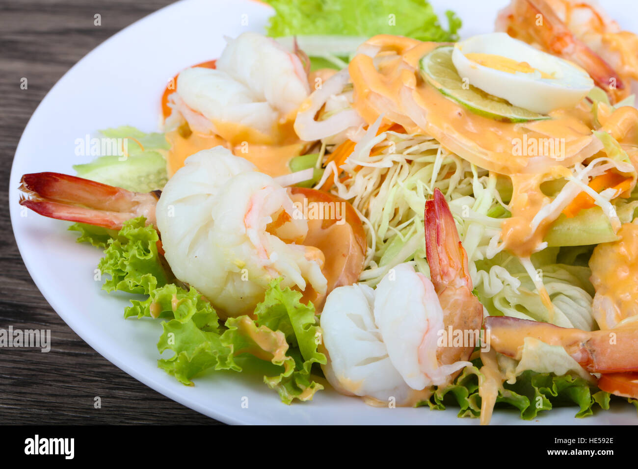 Shrimp cocktail with 1000 islands sauce and lime Stock Photo Alamy