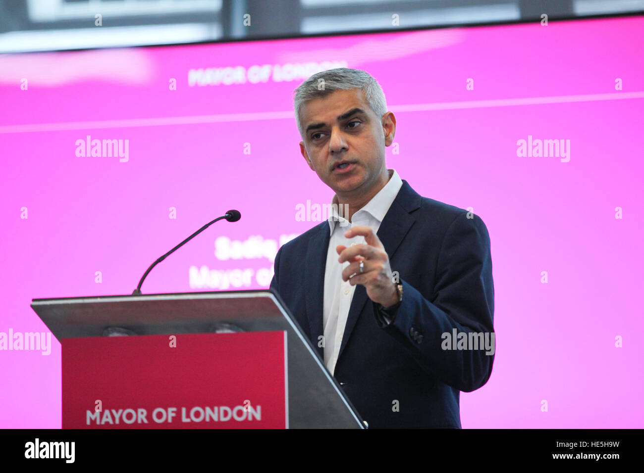 Mayor of London Sadiq Khan opens the social integration conference at City Hall, London, which is attended by mayors from across Europe and the New York deputy mayor. In his opening speech, Khan urged city leaders across the world to 'build bridges instea Stock Photo