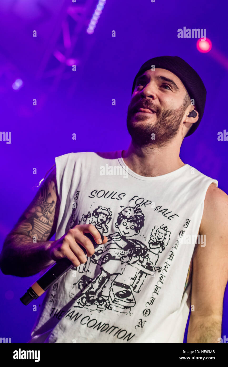 Jon Bellion performing at 93.3 FLZ's iHeartRadio Jingle Ball on