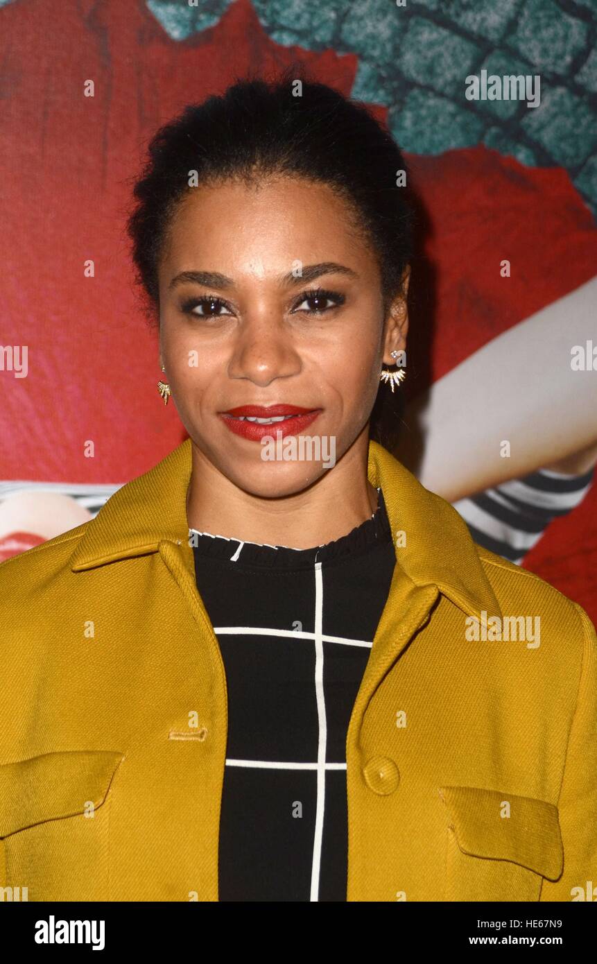 Los Angeles, CA, USA. 16th Dec, 2016. Kelly McCreary at arrivals for AMELIE, A NEW MUSICAL Opening Night, Ahmanson Theatre at the Music Center, Los Angeles, CA December 16, 2016. © Priscilla Grant/Everett Collection/Alamy Live News Stock Photo
