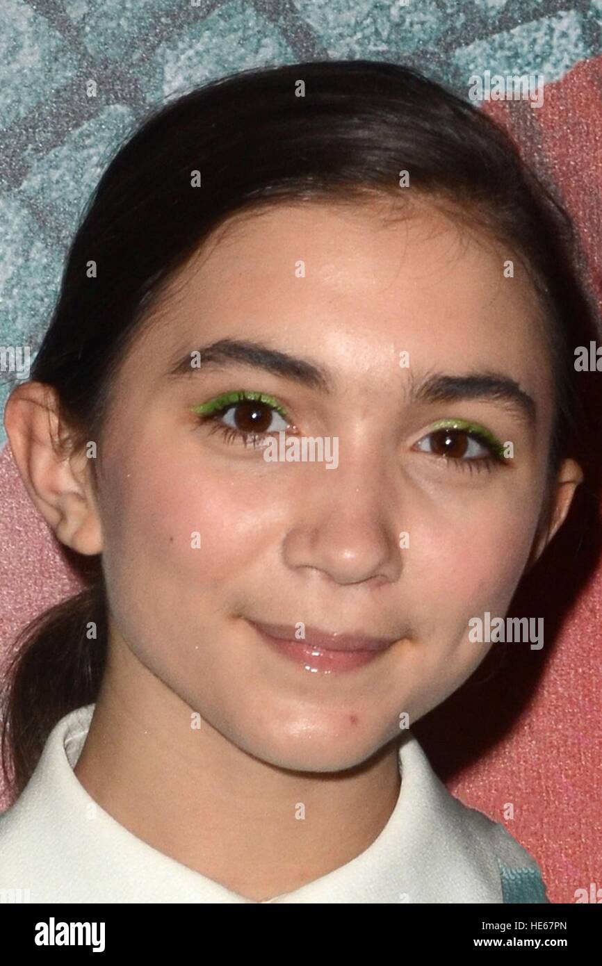 Los Angeles, CA, USA. 16th Dec, 2016. Rowan Blanchard at arrivals for AMELIE, A NEW MUSICAL Opening Night, Ahmanson Theatre at the Music Center, Los Angeles, CA December 16, 2016. © Priscilla Grant/Everett Collection/Alamy Live News Stock Photo