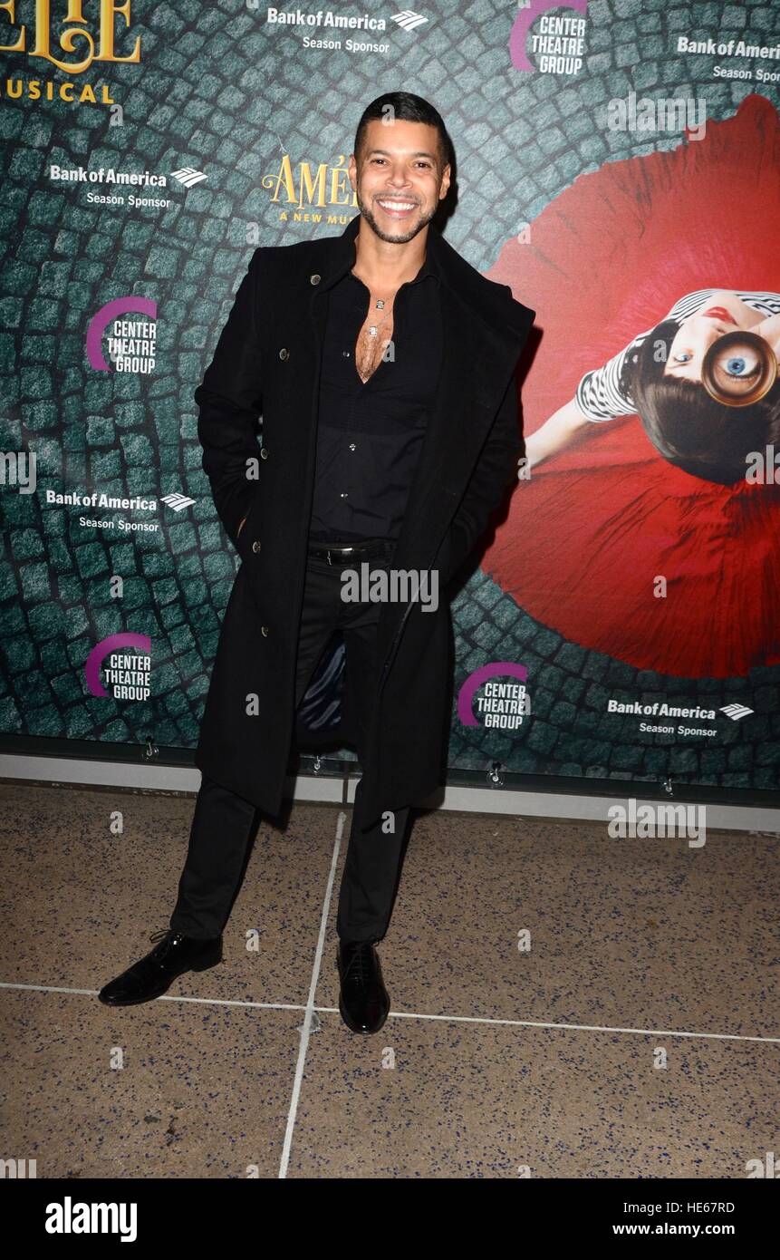 Los Angeles, CA, USA. 16th Dec, 2016. Wilson Cruz at arrivals for AMELIE, A NEW MUSICAL Opening Night, Ahmanson Theatre at the Music Center, Los Angeles, CA December 16, 2016. © Priscilla Grant/Everett Collection/Alamy Live News Stock Photo