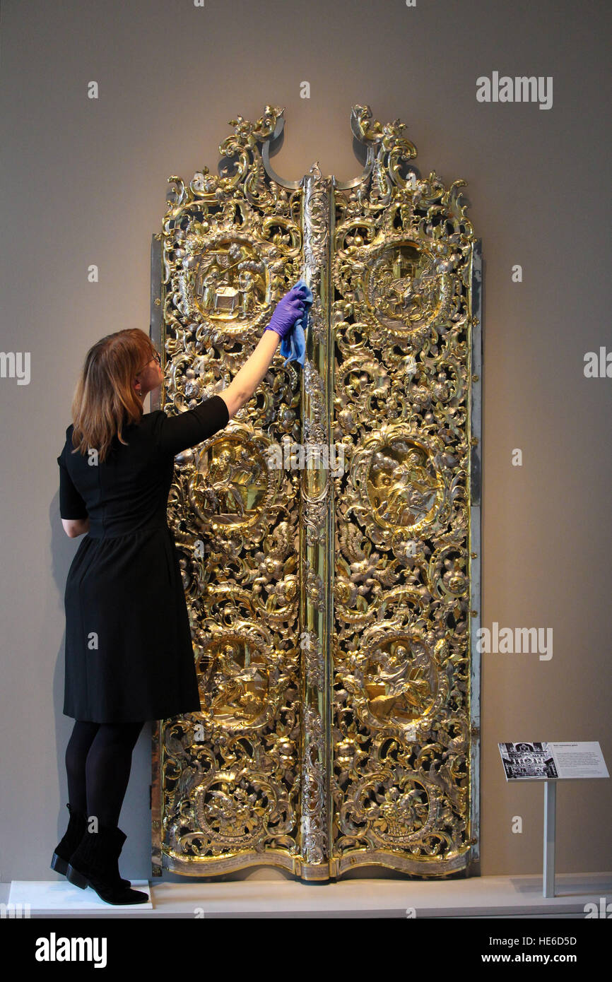 The Rosalinde and Arthur Gilbert Galleries showcases 500 masterpieces ...