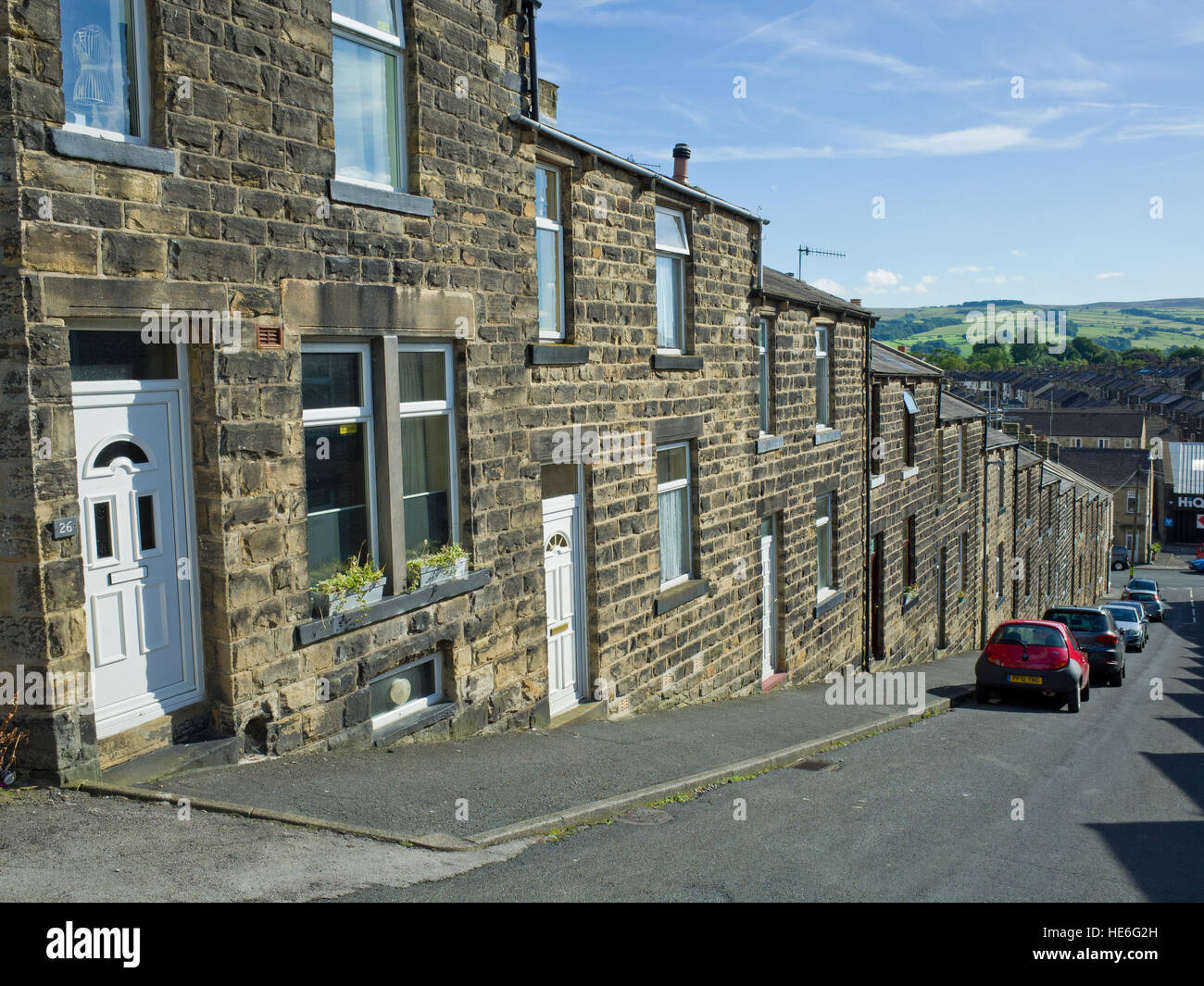 Terraced Houses Yorkshire Dales Skipton North Yorkshire a Steep Hill UK Stock Photo