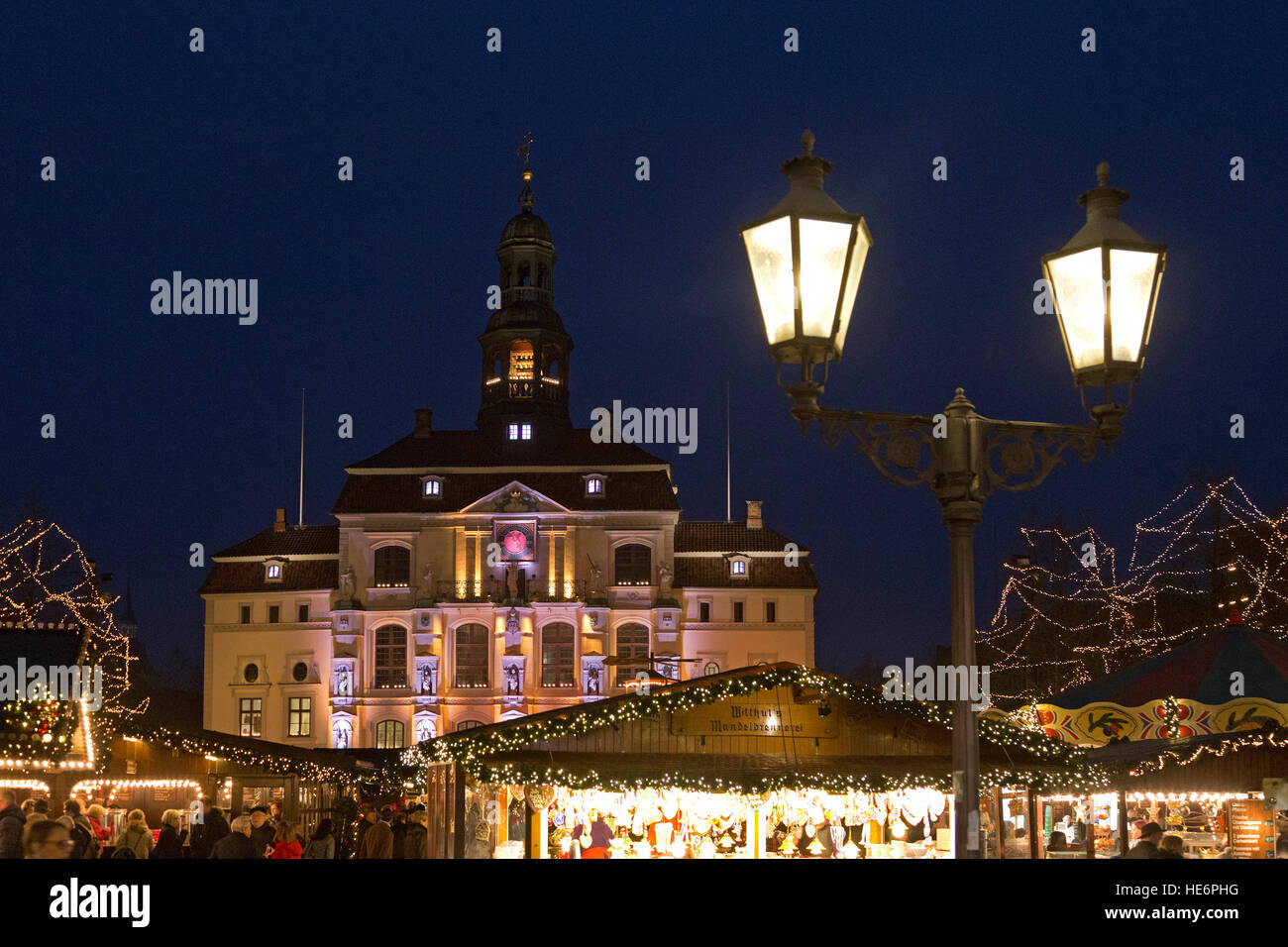 Luneburg weihnachtsmarkt hi-res stock photography and images - Alamy