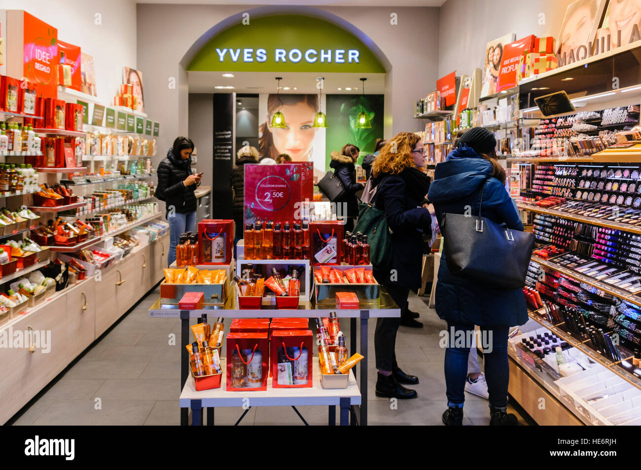 Yves Rocher cosmetics shop, Milan, Italy Stock Photo - Alamy