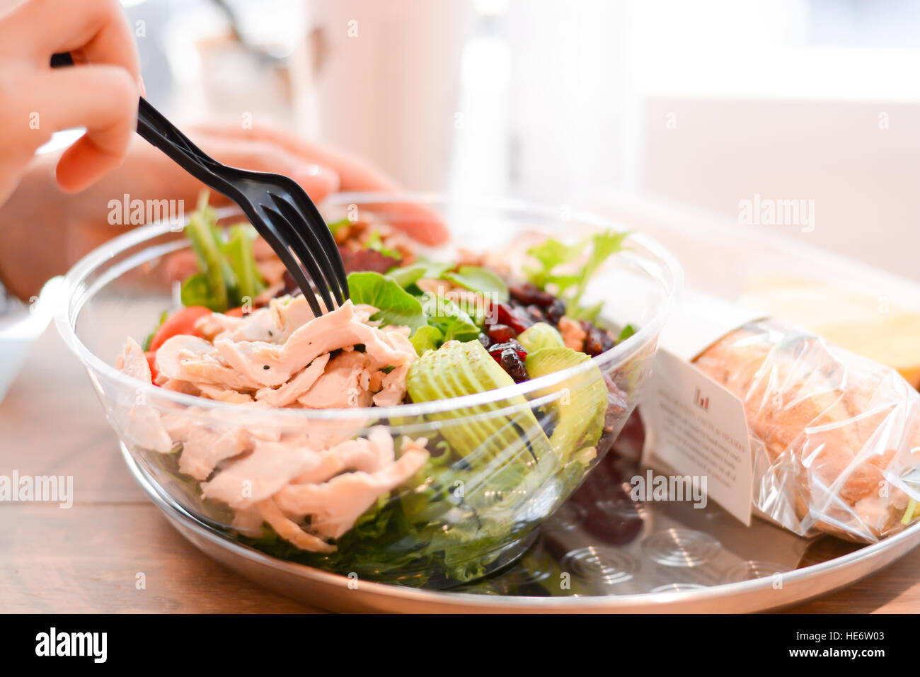 Eating a healthy lunch at office Stock Photo - Alamy