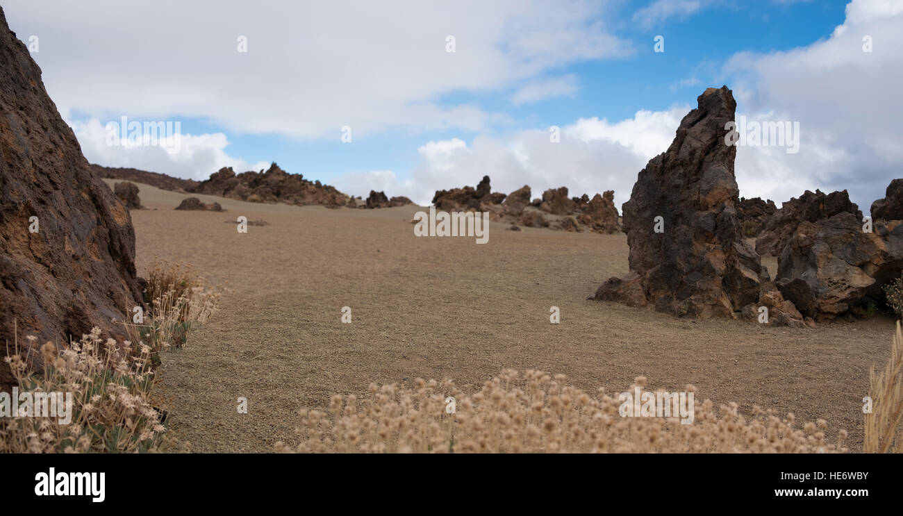 desert landscape panorama with rocks and blue sky Stock Photo - Alamy