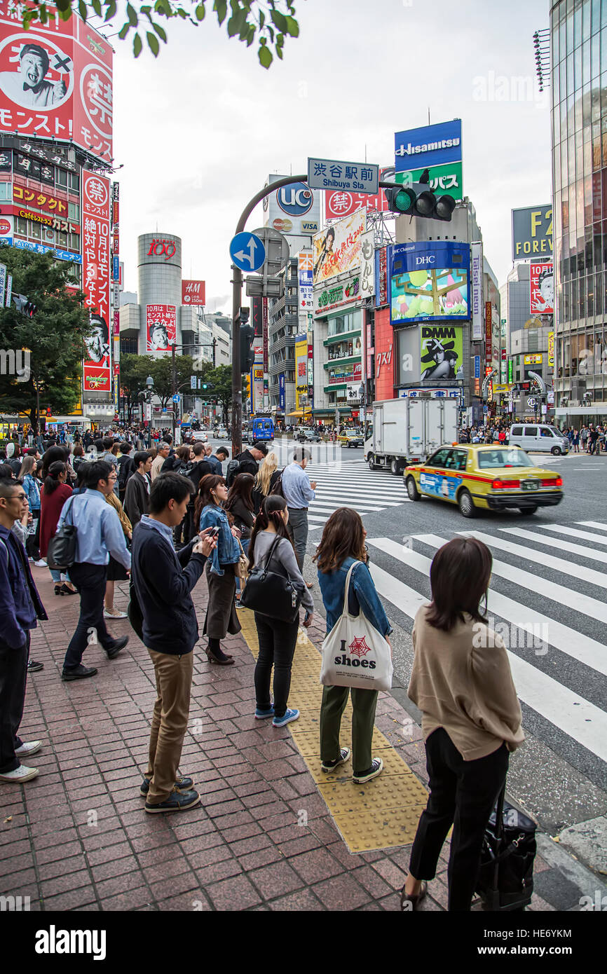 TOKYO, JAPAN - OCTOBER 12, 2016: Unidentified people on the TOKYO, JAPAN - OCTOBER 12, 2016: Unidentified people on the