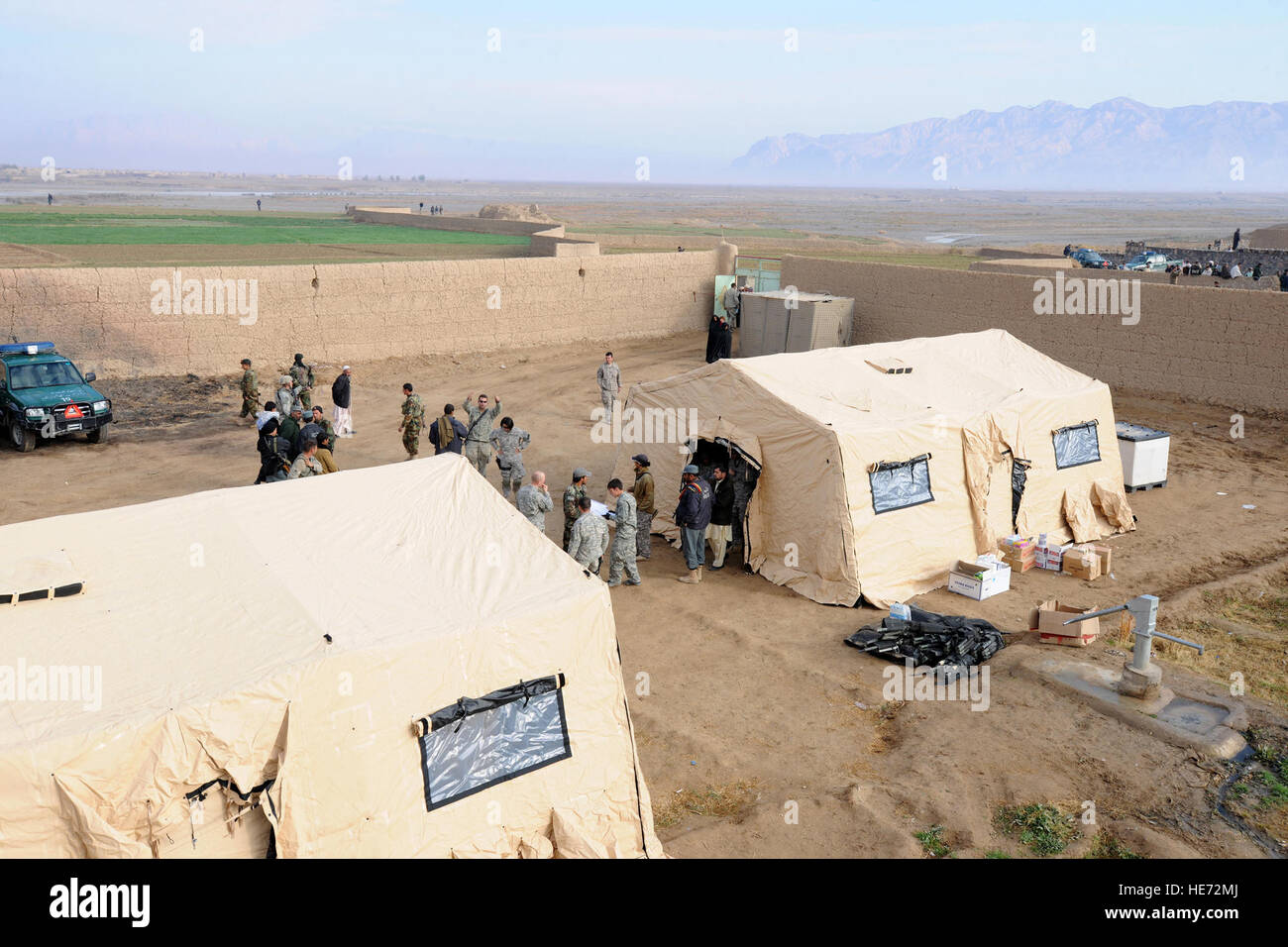 U s army medics personnel hi-res stock photography and images - Alamy