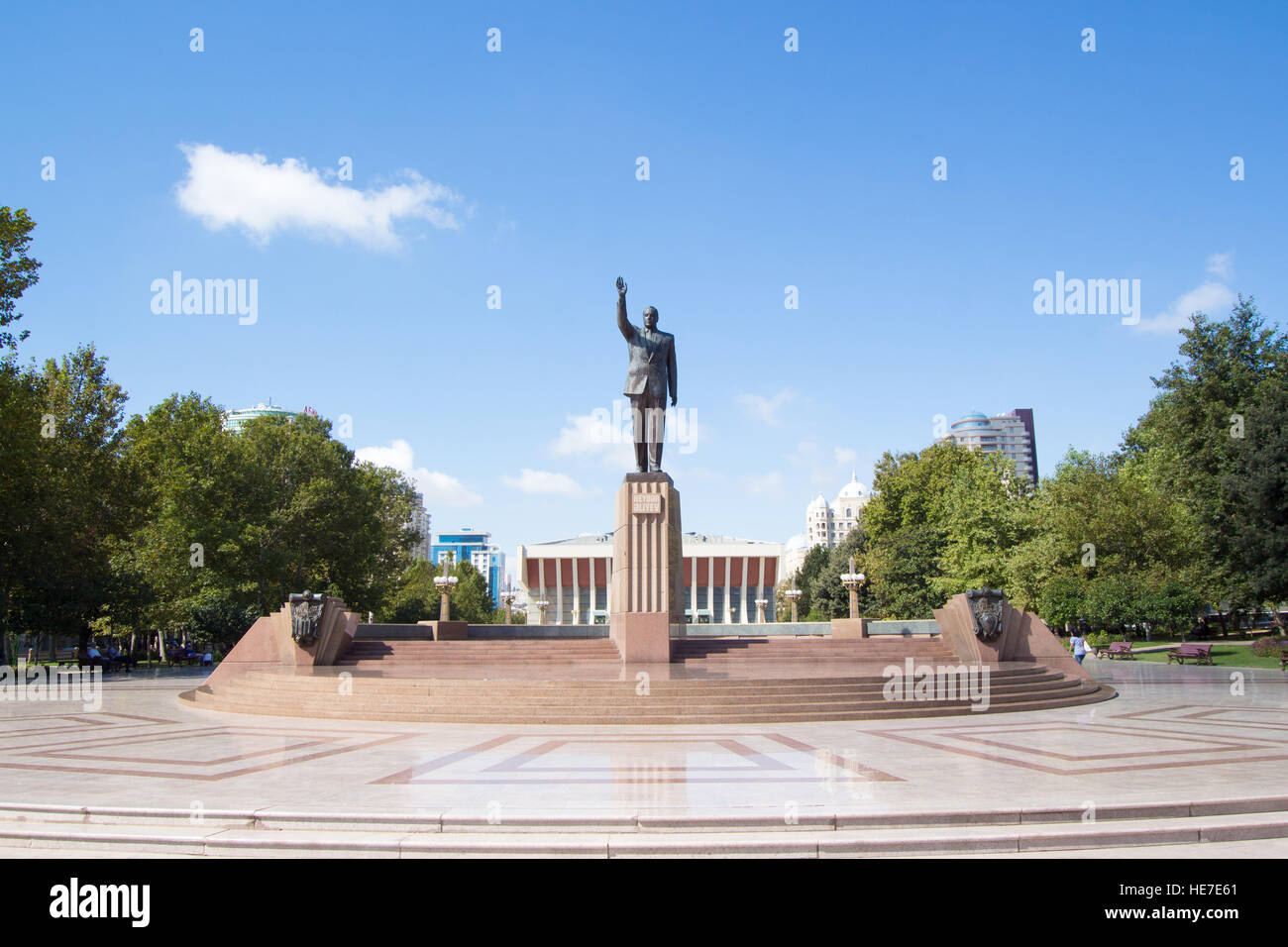 Statue of Heydar Aliyev Stock Photo - Alamy