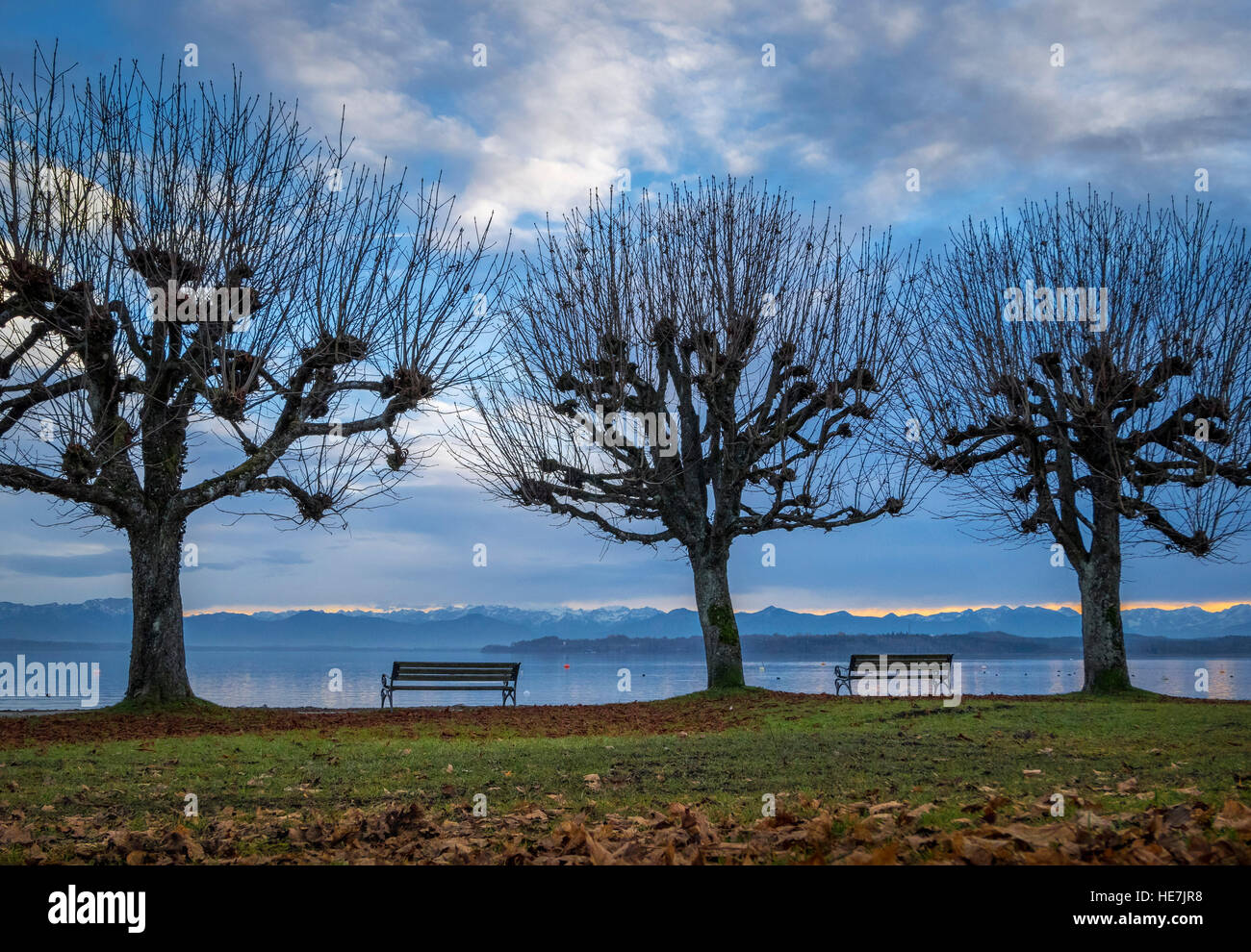 Evening mood in autumn on Lake Starnberger See, Bavaria, Germany Stock Photo