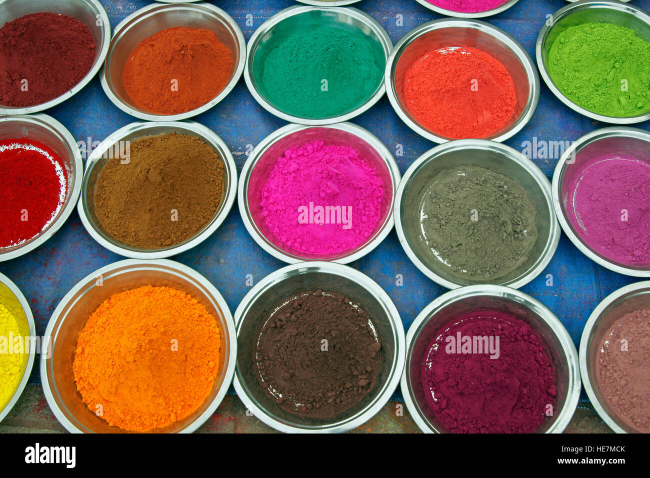 Indian Powder Patterns Coloured powders for sale at a market outside a Hindu temple in Orchha ...