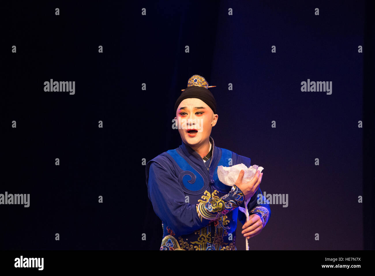 Actor Zhang Jun performing Hamlet in chinese to commemorate the 400th anniversary of the death of Shakespeare and Tang Xianzu Stock Photo