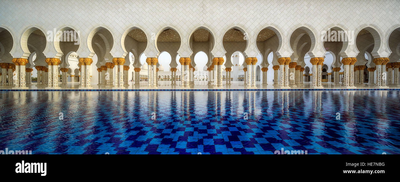 Sheikh Zayed Grand Mosque Stock Photo - Alamy