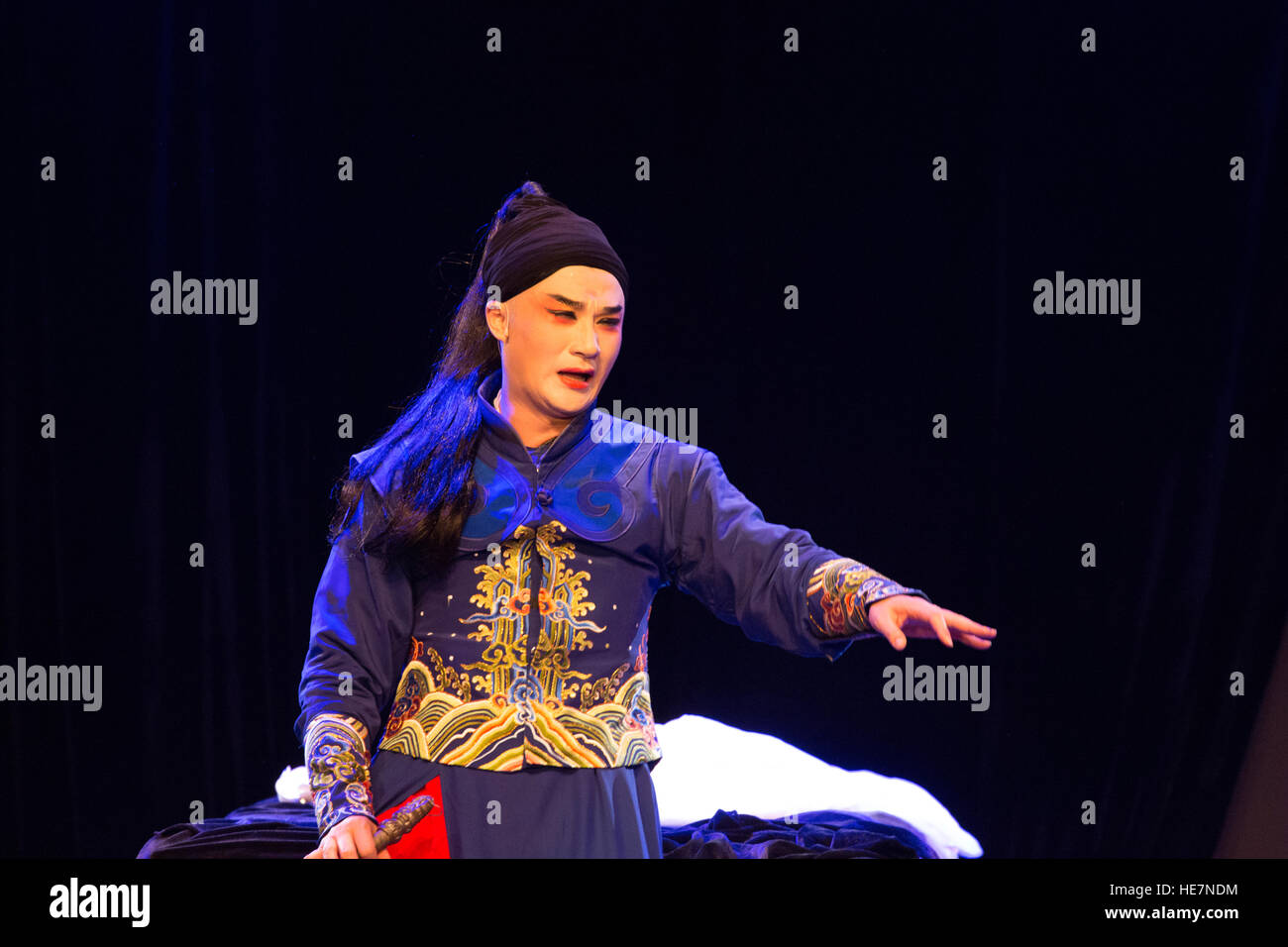 Actor Zhang Jun performing Hamlet in chinese to commemorate the 400th anniversary of the death of Shakespeare and Tang Xianzu Stock Photo