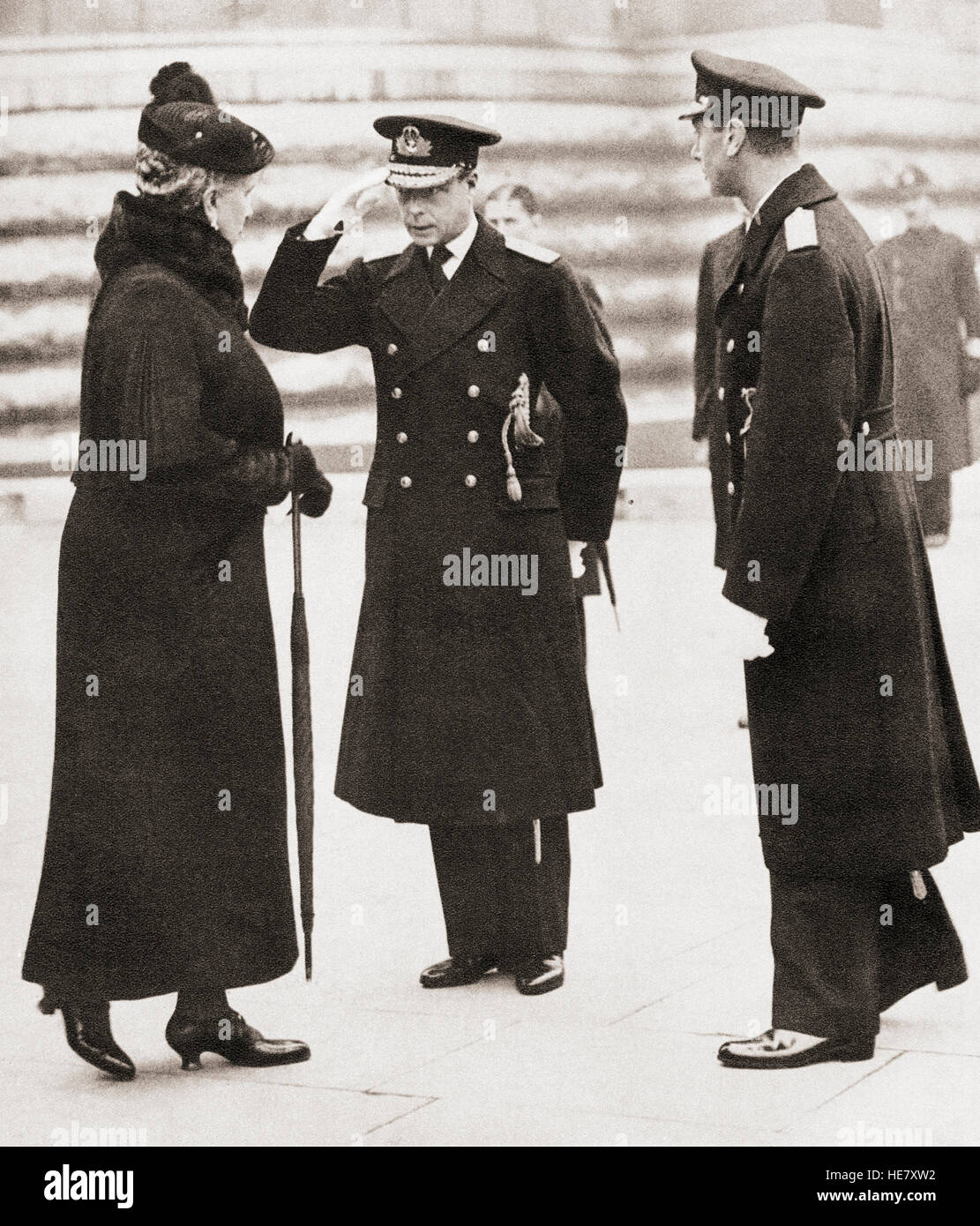 Armistice Day, 1936.  King Edward VIII, centre, greets his mother Mary of Teck, seen here as a widow.  Edward VIII, 1894 – 1972.  King of the United Kingdom and the Dominions of the British Empire, and Emperor of India, from 20 January 1936 until his abdication on 11 December the same year.  Mary of Teck, 1867 – 1953.  Queen consort of the United Kingdom and the British Dominions and Empress of India as the wife of King-Emperor George V. Stock Photo