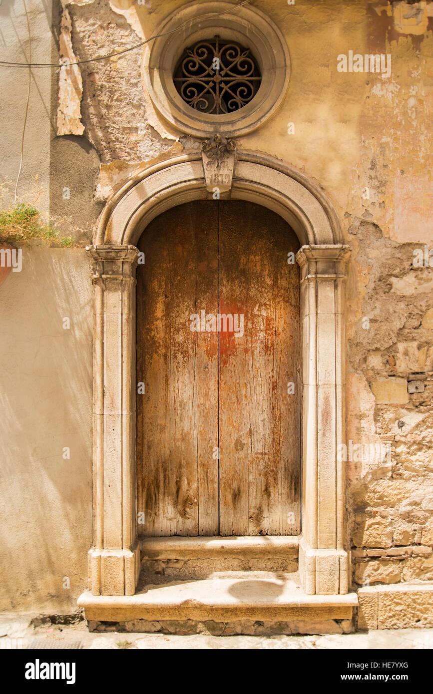 Old Italian door Stock Photo - Alamy