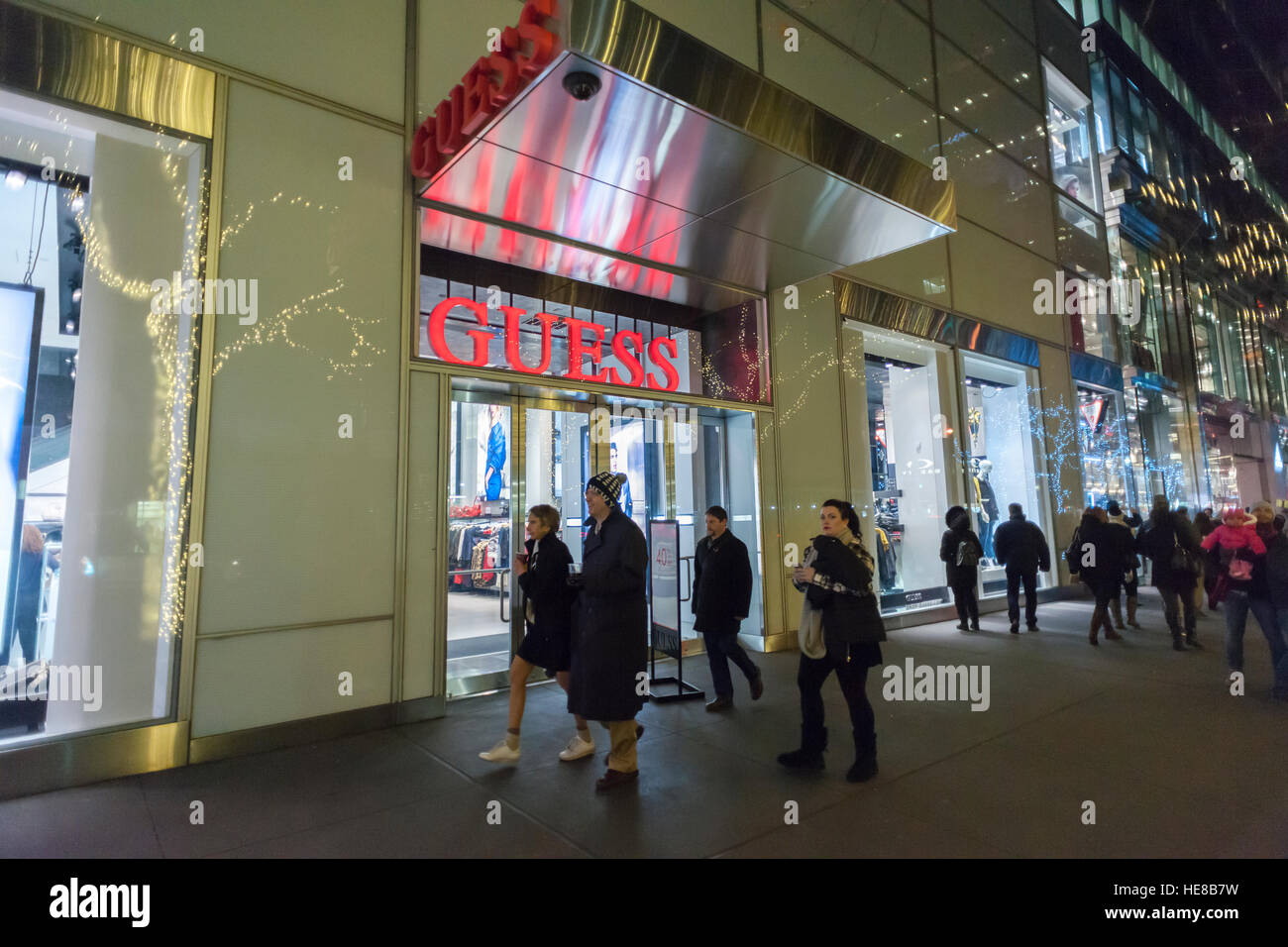 Guess store on Fifth Avenue in Midtown Manhattan in New York on Tuesday,  December 13, 2016. (© Richard B. Levine Stock Photo - Alamy