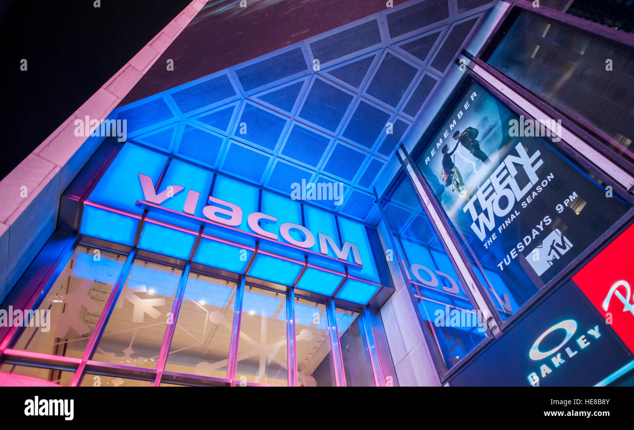 Viacom headquarters in Times Square in New York on Tuesday, December 13, 2016. The proposed merger of Viacom and CBS has been called off. The plan to merge the two companies only reached initial talks and was called off by Viacom. (© Richard B. Levine) Stock Photo