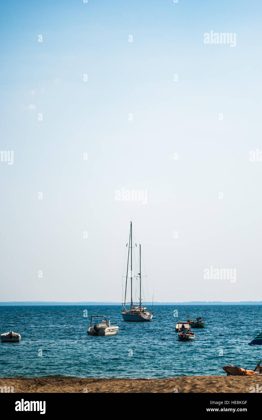 Sea boats hi-res stock photography and images - Alamy