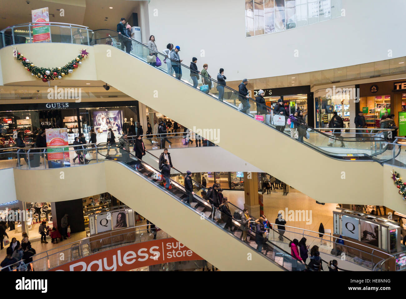 Queens center hi-res stock photography and images - Alamy