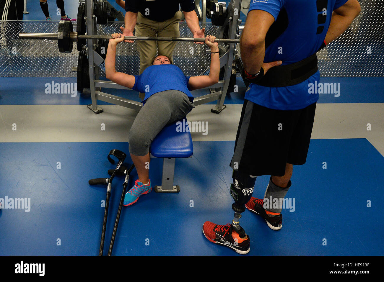 Sara Evans Wounded Warrior Athlete Works On The Bench Press Aug