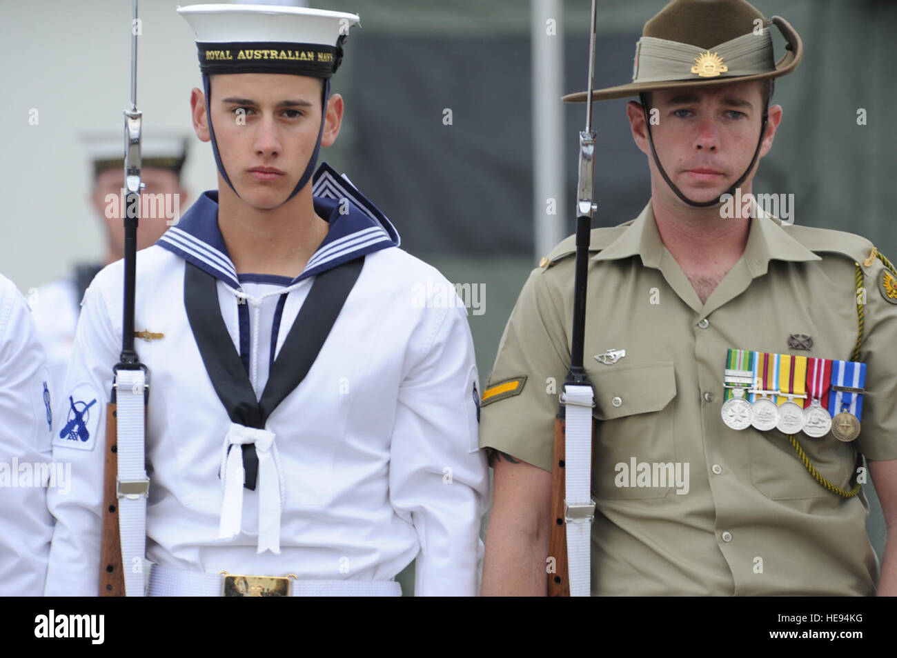 Боевая военная форма. Морская форма Военная. Военная форма Австралии. Парадная форма французских моряков. Американская Военная форма.