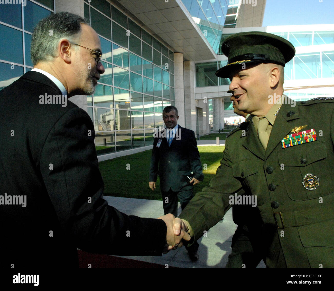 Vice Chairman of the Joint Chiefs of Staff Marine Gen. James E. Cartwright meets with U.S. Ambassador to Turkey Ross Wilson after landing in Ankara, Turkey, July 3, 2008. Cartwright visited Turkey to meet with his counterparts on U.S.-Turkish security matters.  Air Force Master Sgt. Adam M. Stump. (Released) Stock Photo