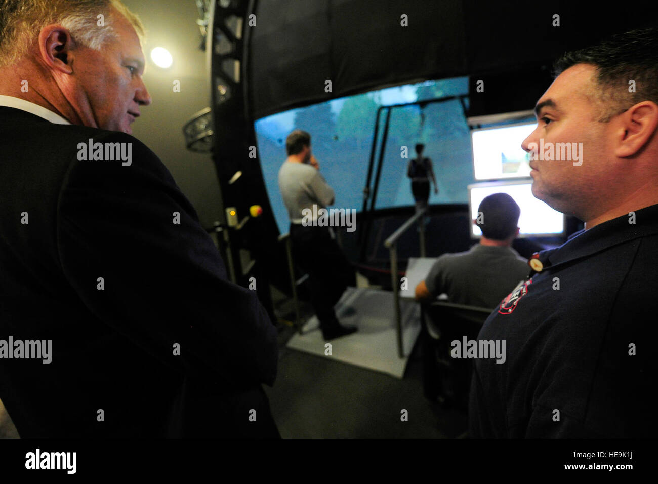 Deputy Secretary of Defense William J. Lynn III tours the military performance laboratory at the Center for the Intrepid, Brooke Army Medical Center, San Antonio, Texas, Sept. 28, 2011.  Tech. Sgt. Jacob N. Bailey, U.S. Air Force) (Released) Stock Photo