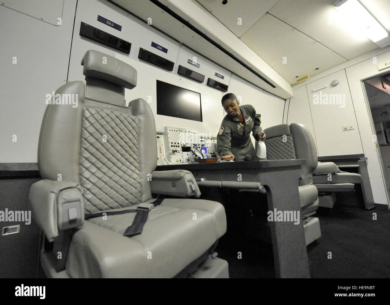 E 4b military aircraft hi-res stock photography and images - Alamy