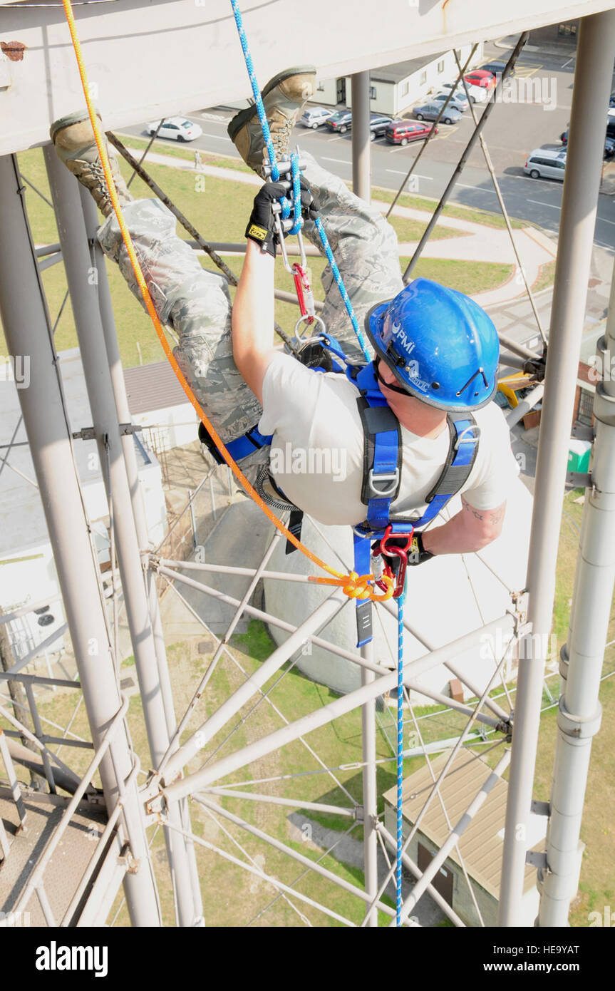 U.S. Air Force firefighter conducts technical rope rescue training ...