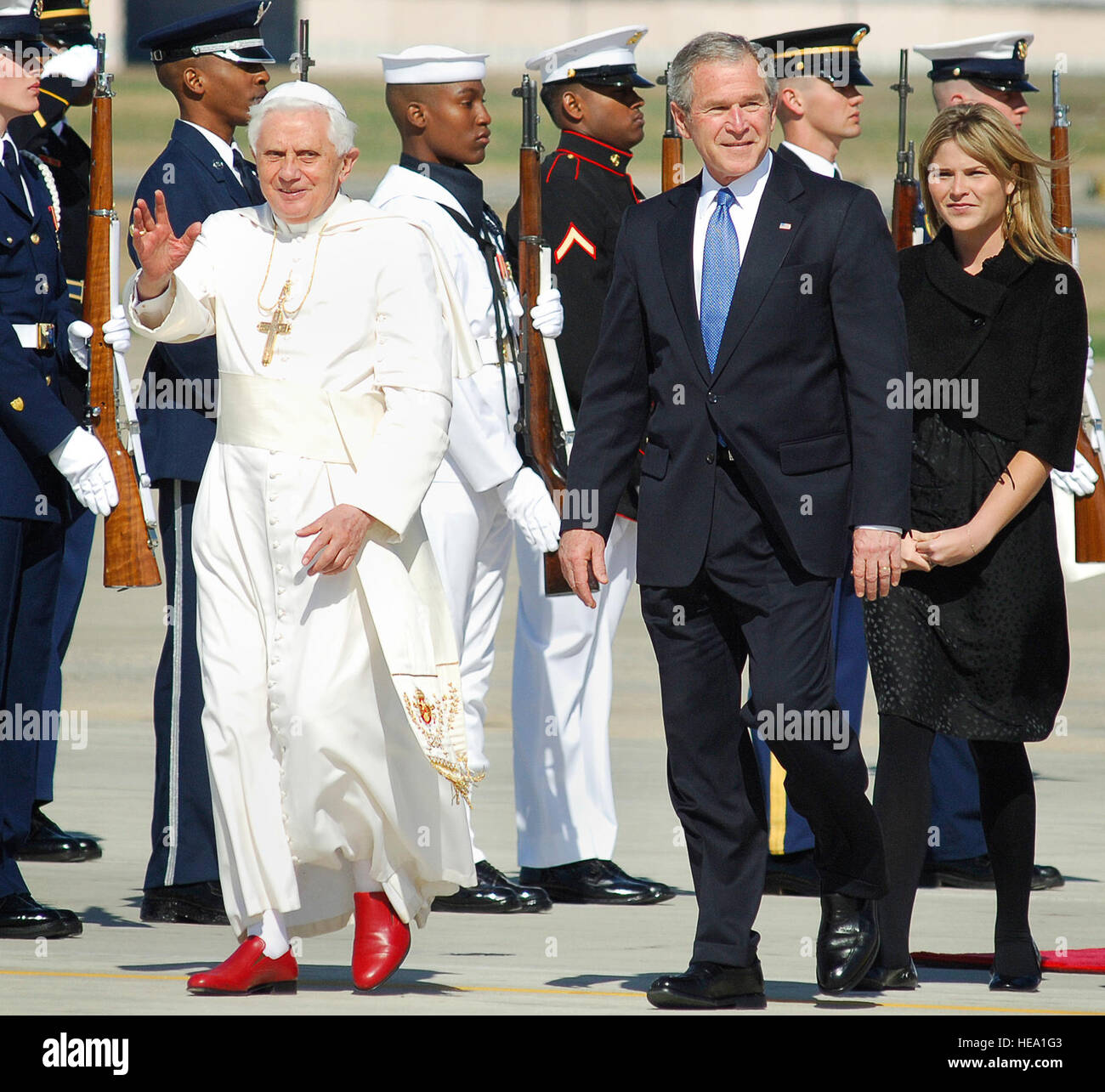 Pope Benedict XVI is greeted by President George W. Bush and Laura Bush at Andrews Air Force Base, Md., to begin his weeklong trip to the United States.  The Pontiff, selected as the 265th pope on April 19, 2005, will meet with the President at the White House, address the presidents of Roman Catholic Colleges and Universities, and hold mass at the Nationals Park in Washing to D.C. and Yankee Stadium in New York City.   Tech Sgt. Suzanne M. Day)(Released) Stock Photo