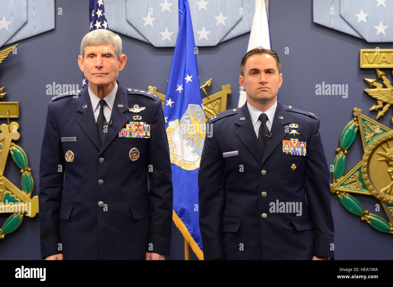 U s military personnel operations hi-res stock photography and images ...