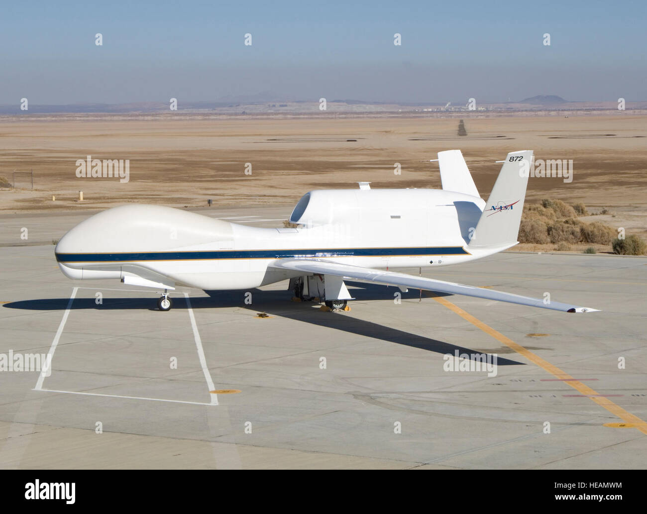 Northrop grumman global hawk hi-res stock photography and images - Alamy