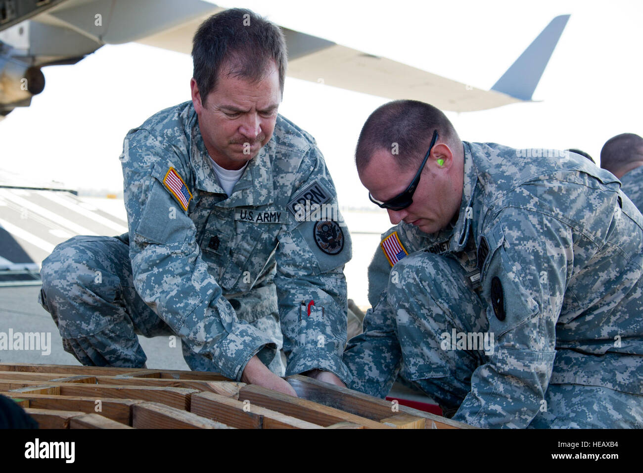 U S Army 1st Sgt James Fox And Sgt 1st Class James Brunette 9th 