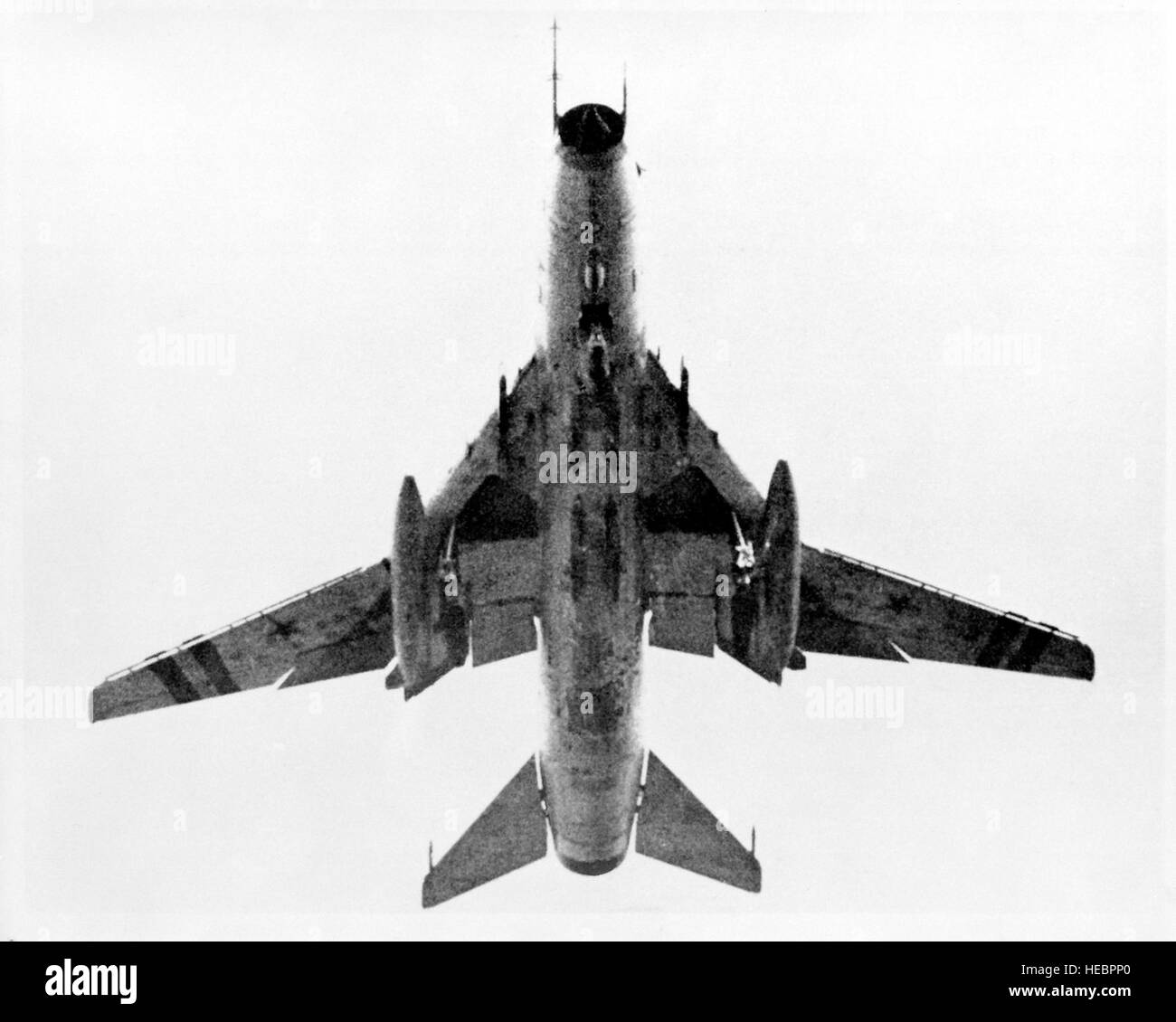 Under Side View Of A Soviet Su 17 Fitter C Aircraft In Flight With Wings In Forward Position Stock Photo Alamy Under Side View Of A Soviet Su 17 Fitter C Aircraft In Flight With Wings In Forward Position Stock Photo Alamy