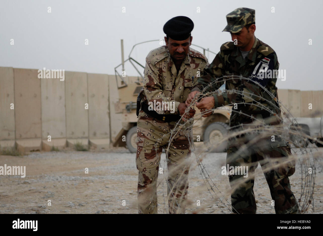 Iraqentry Control Point Iraqi police train team hi-res stock photography and images - Alamy