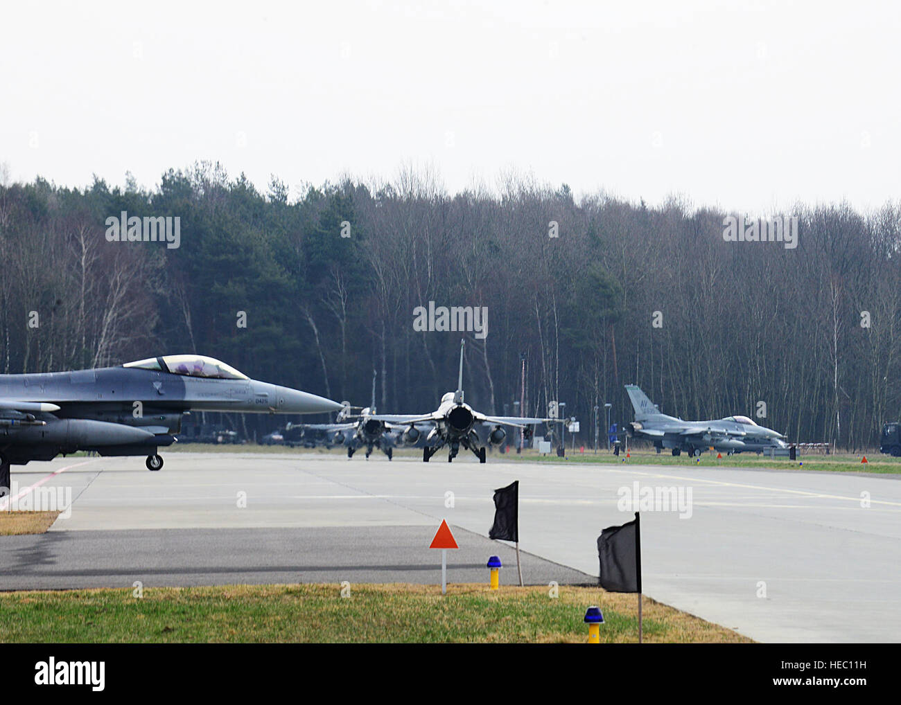 U.S. Air Force F-16 Fighting Falcon aircraft assigned to the 555th ...