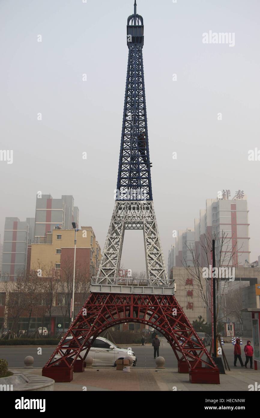 25 meter tower hi-res stock photography and images - Alamy