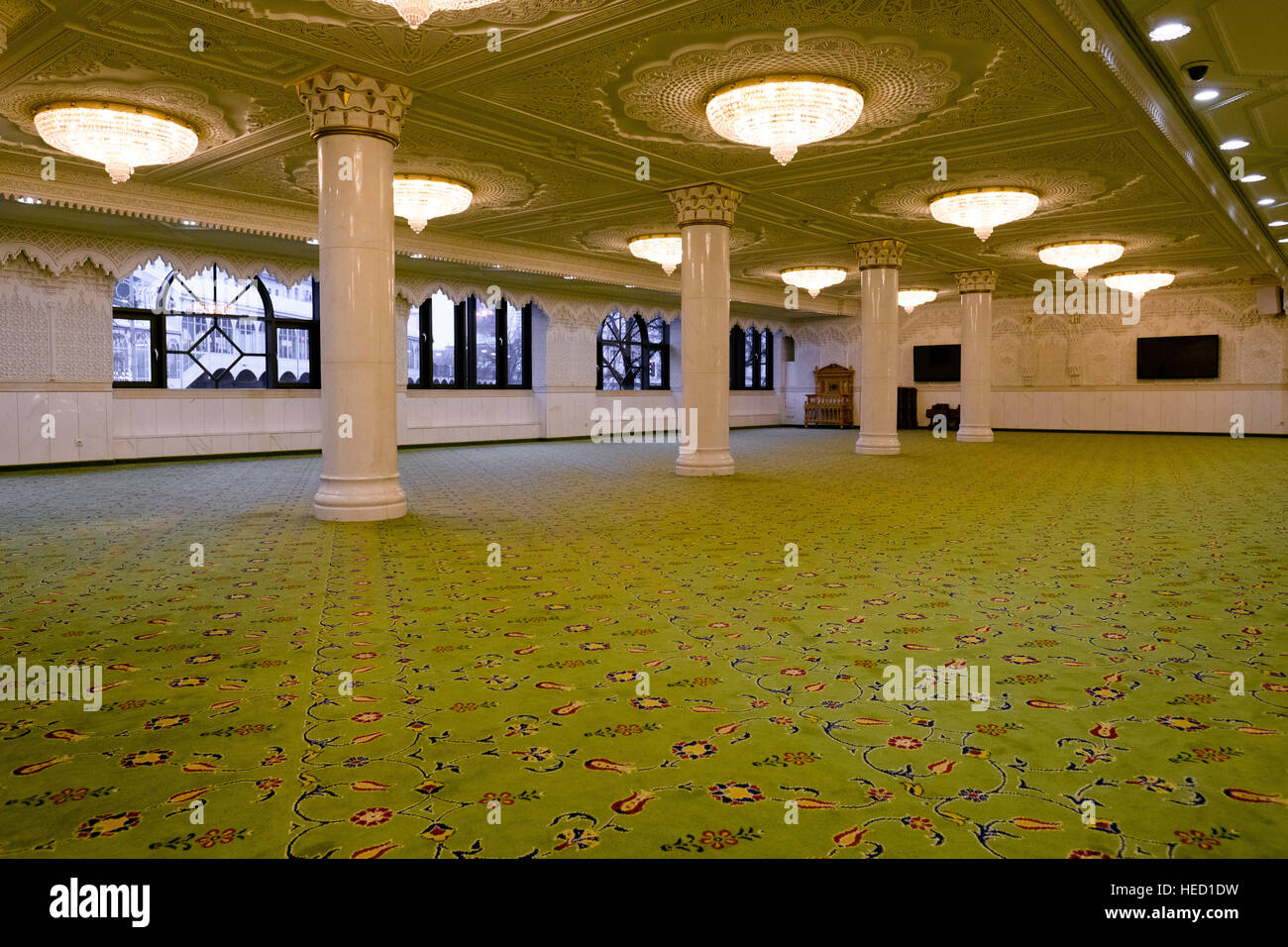 Berlin, Germany. 06th Dec, 2016. Umar-Ibn-Al-Khattab-Mosque in Kreuzberg. Berlin 06.12.2016. Photo: picture alliance/Robert Schlesinger | usage worldwide/dpa/Alamy Live News Stock Photo