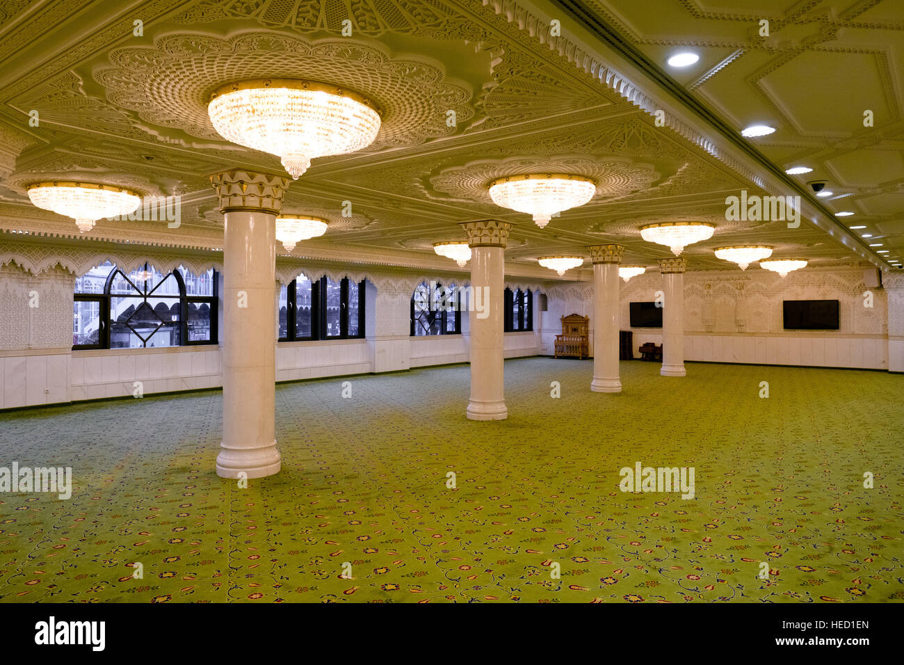 Berlin, Germany. 06th Dec, 2016. Umar-Ibn-Al-Khattab-Mosque in Kreuzberg. Berlin 06.12.2016. Photo: picture alliance/Robert Schlesinger | usage worldwide/dpa/Alamy Live News Stock Photo