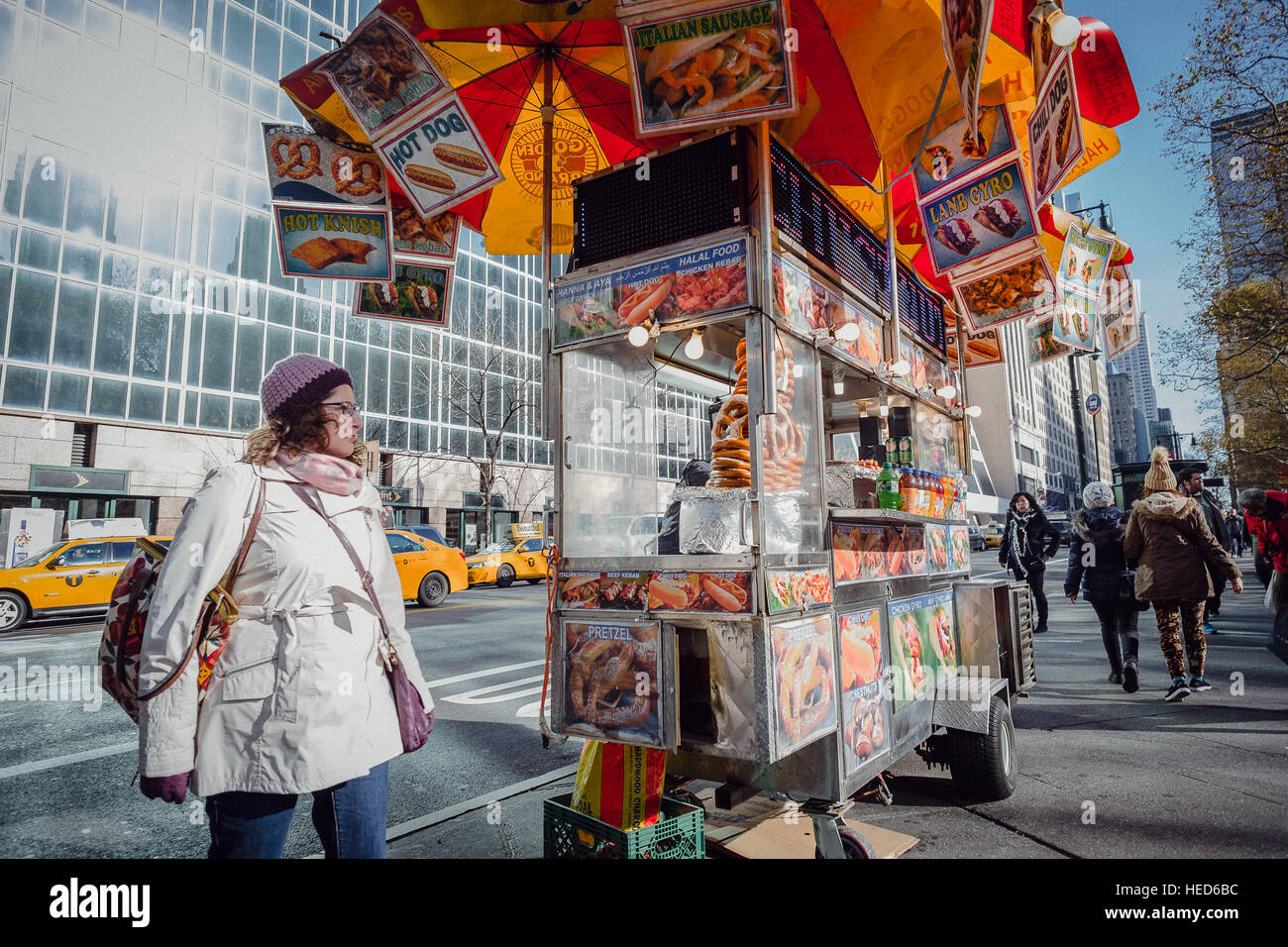Street food cart in New York, USA, America Stock Photo Alamy