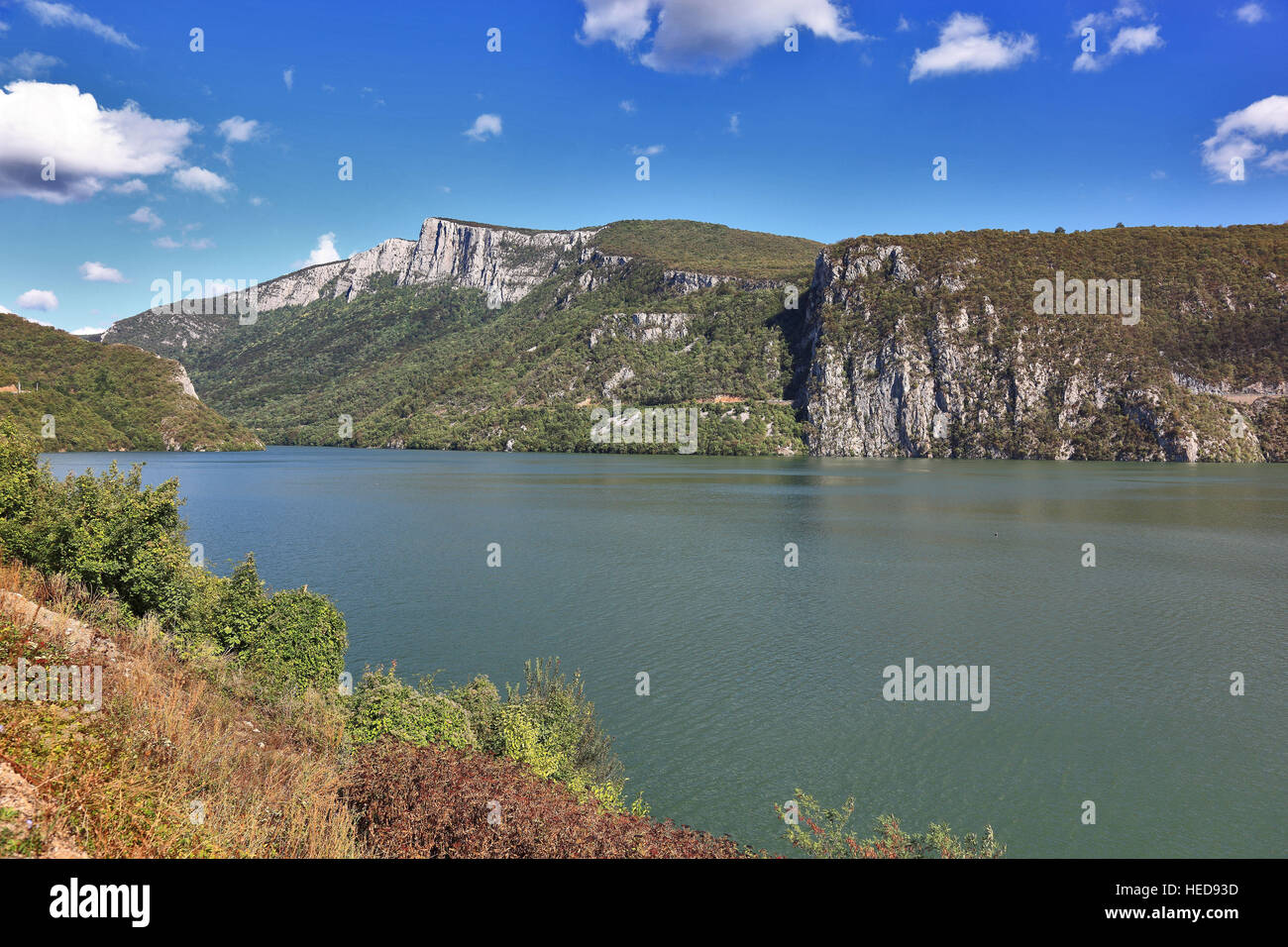 Rumänien, Walachei, Donau bei Sivinita, Blick auf die serbische Seite, Naturpark Eisernes Tor, Donaulandschaft Stock Photo