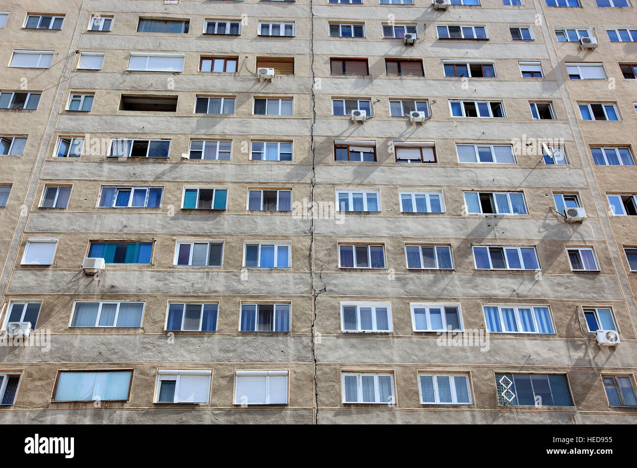 Rumänien, Kleine Walachei, Stadt Drobeta Turnu Severin, Gebäude, Plattenbau, Wohnhaus Stock Photo